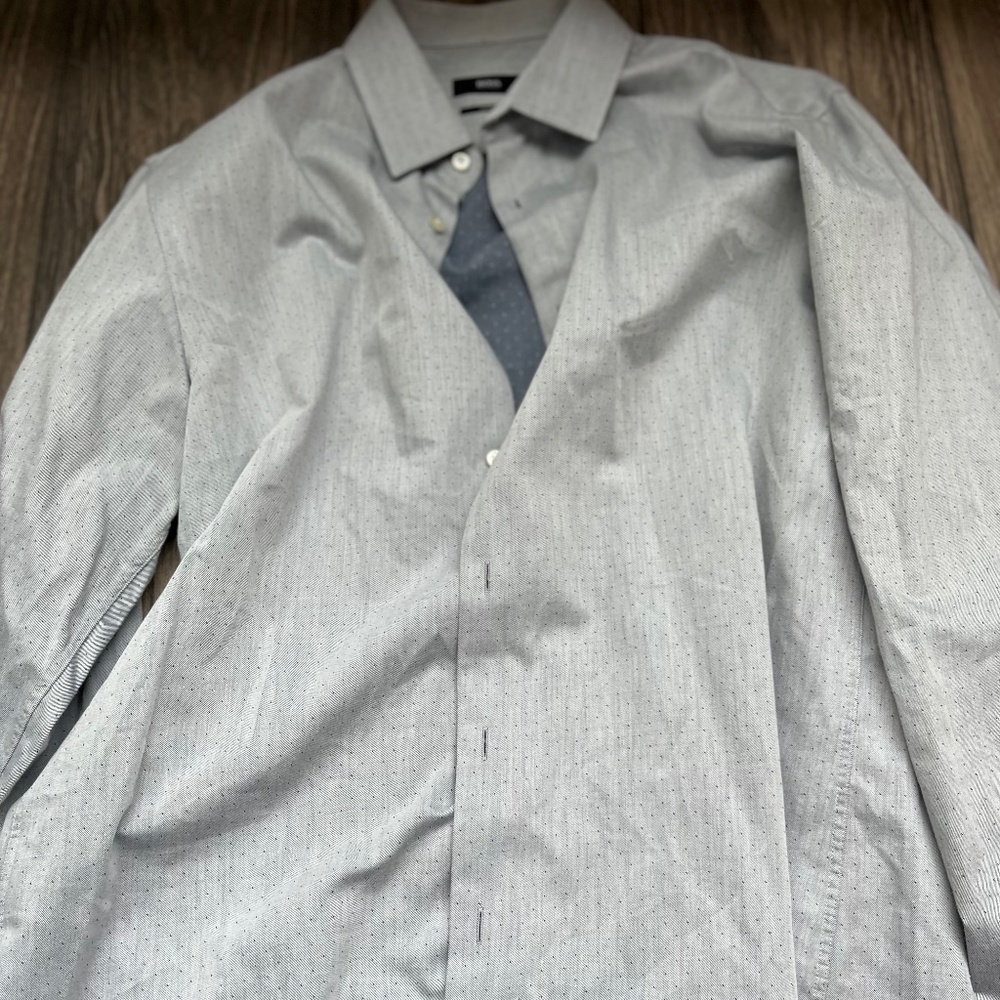 Hugo Boss men’s dress shirt
